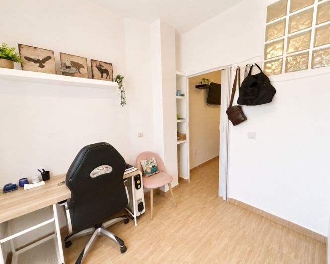 Image No.16-2 Bed Apartment for sale