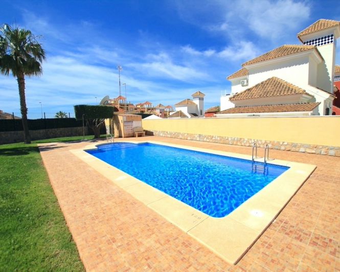Image No.31-2 Bed Apartment for sale