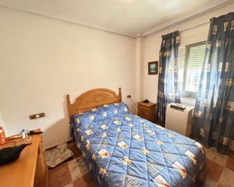 1568342lg