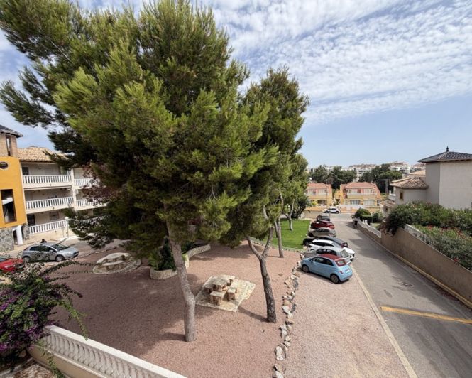 Image No.16-2 Bed Apartment for sale