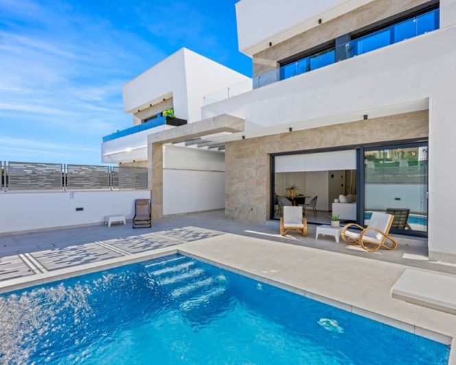 Image No.15-3 Bed Villa for sale
