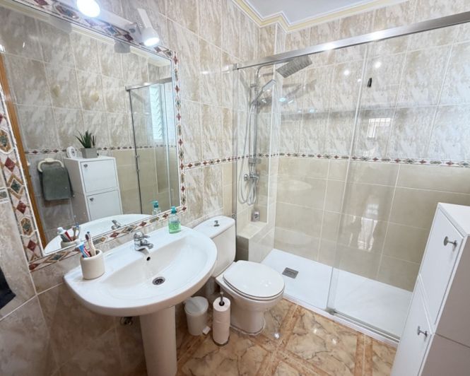 Image No.16-2 Bed Apartment for sale