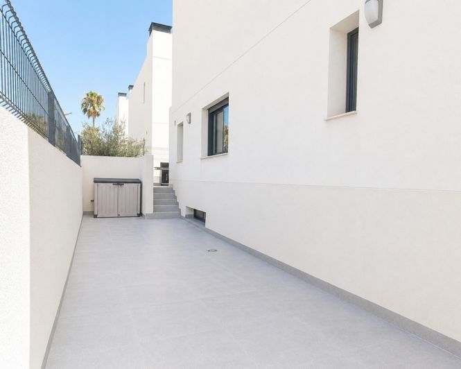 Image No.30-5 Bed Villa for sale