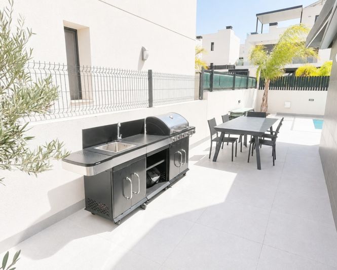 Image No.33-5 Bed Villa for sale
