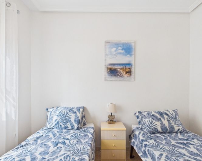 Image No.28-3 Bed Townhouse for sale