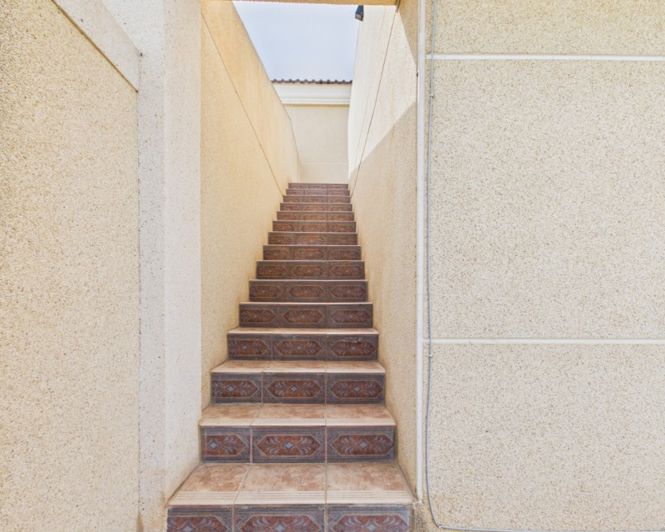 Image No.32-3 Bed Townhouse for sale