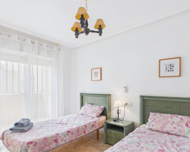 Image No.42-3 Bed Townhouse for sale