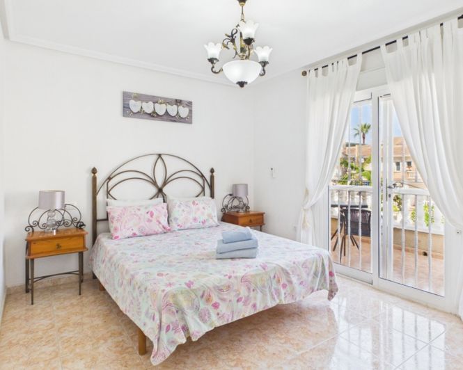 Image No.48-3 Bed Townhouse for sale