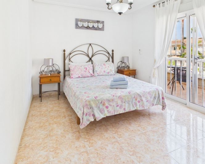 Image No.49-3 Bed Townhouse for sale