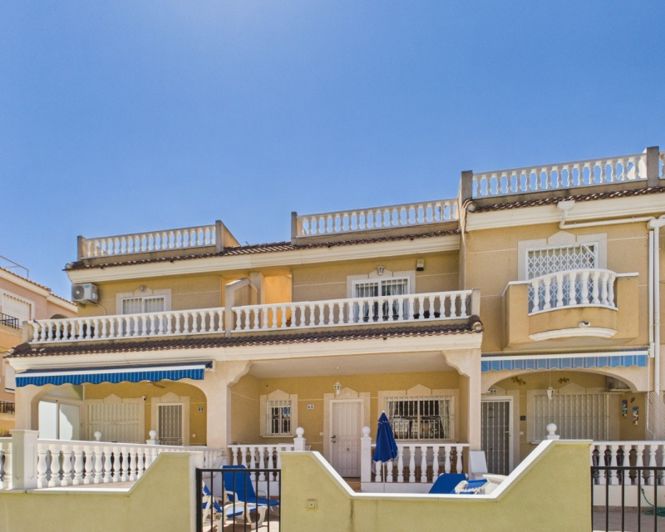 Image No.6-3 Bed Townhouse for sale
