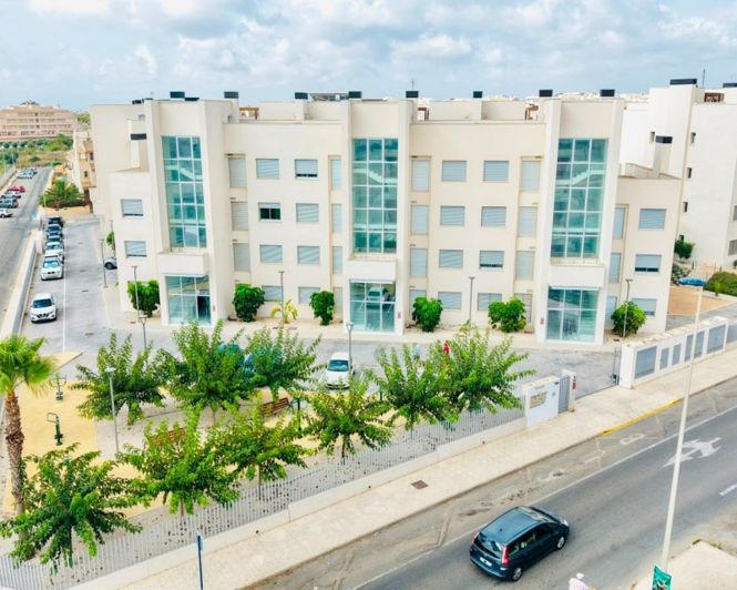 Image No.4-2 Bed Apartment for sale