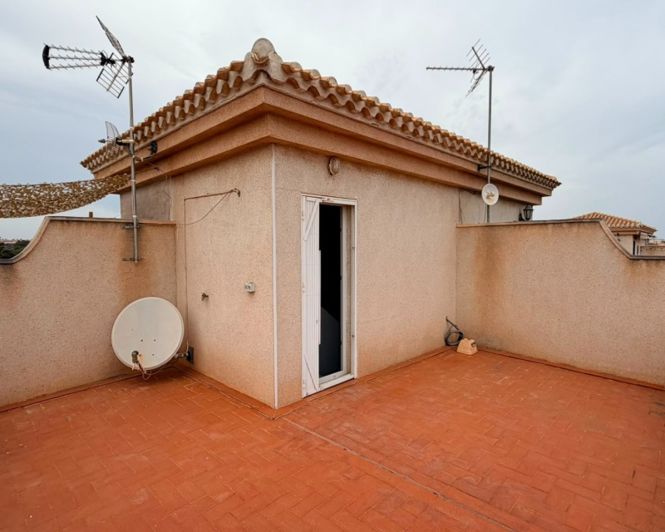 Image No.2-Villa de 3 chambres à vendre à Playa Flamenca