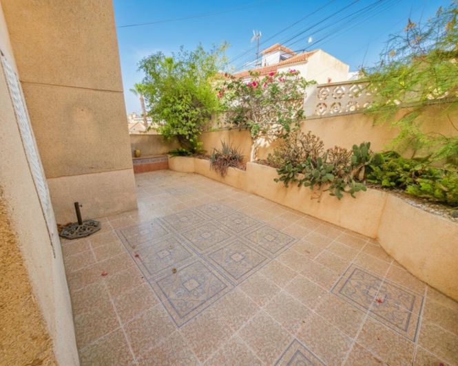 Image No.17-2 Bed Apartment for sale
