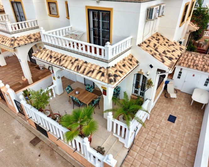 Image No.28-Villa de 2 chambres à vendre à Cabo Roig