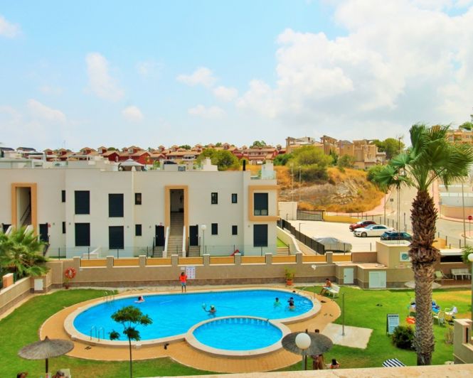 Image No.23-3 Bed Townhouse for sale