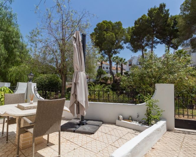 Image No.31-4 Bed Townhouse for sale