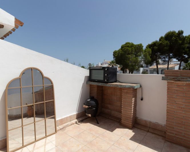 Image No.34-4 Bed Townhouse for sale