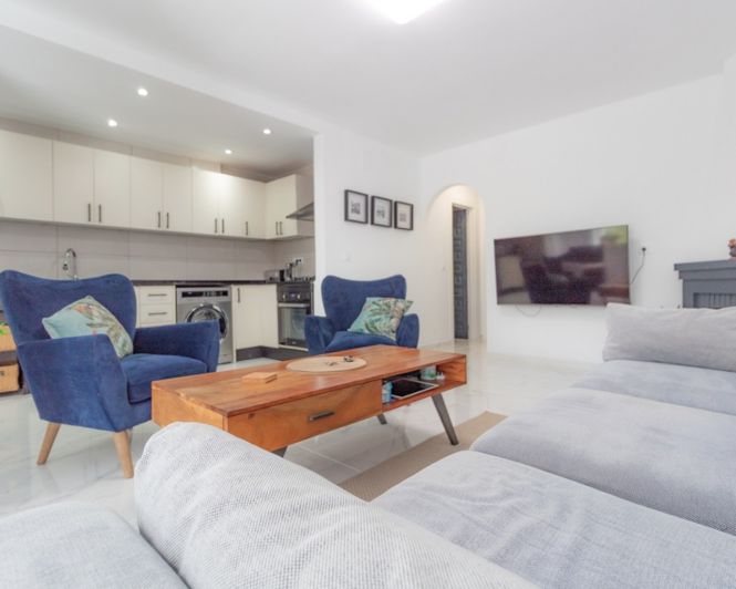 Image No.43-4 Bed Townhouse for sale