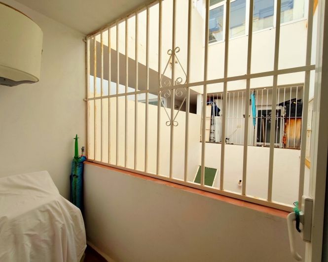 Image No.25-2 Bed Apartment for sale