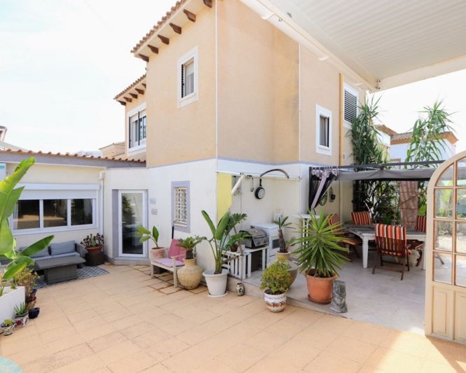 Image No.35-3 Bed Villa for sale