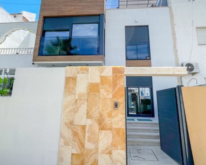 Image No.3-3 Bed Villa for sale
