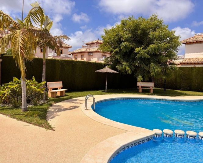 Image No.50-Villa de 2 chambres à vendre à Cabo Roig