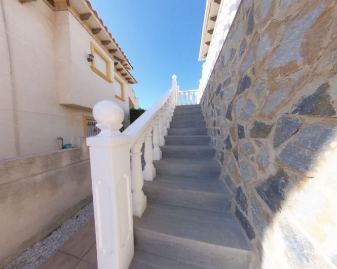 Image No.8-Villa de 5 chambres à vendre à Playa Flamenca