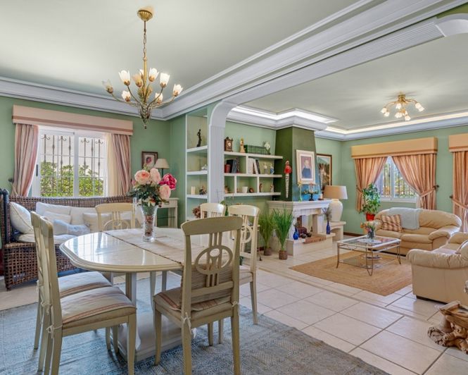 Image No.15-6 Bed Villa for sale