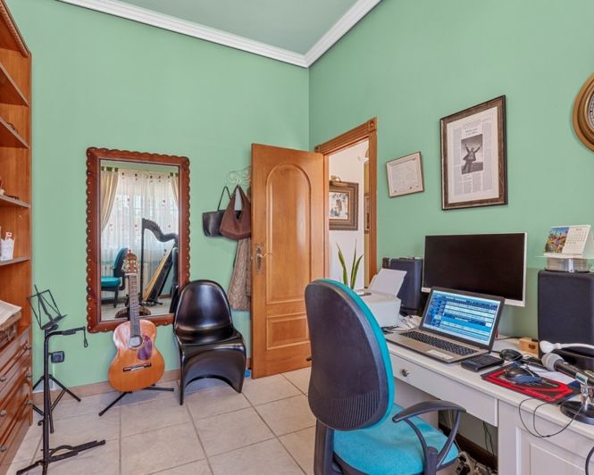 Image No.24-6 Bed Villa for sale