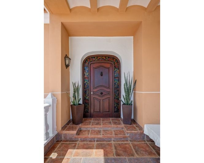 Image No.3-6 Bed Villa for sale