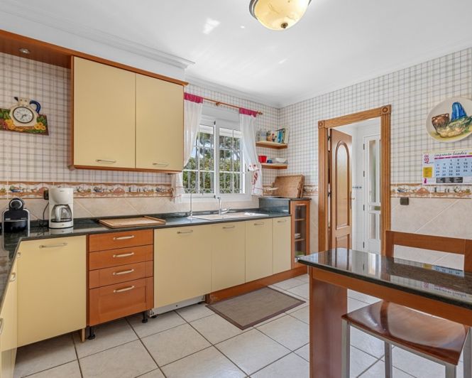 Image No.35-6 Bed Villa for sale