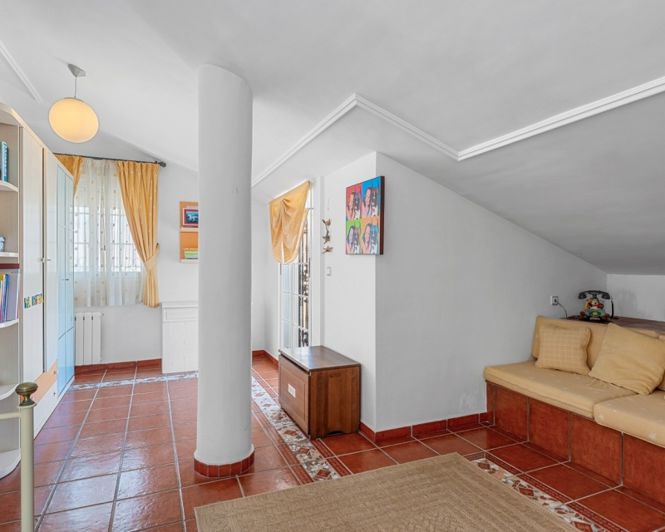 Image No.46-6 Bed Villa for sale