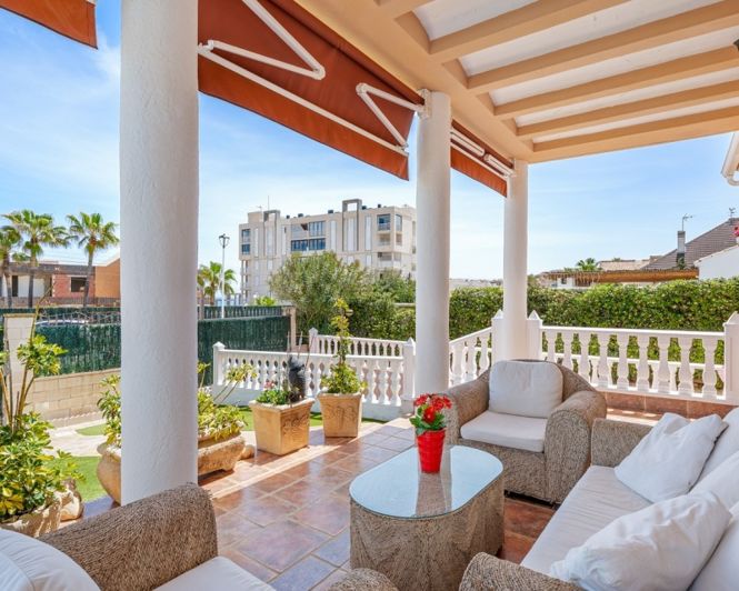 Image No.6-6 Bed Villa for sale
