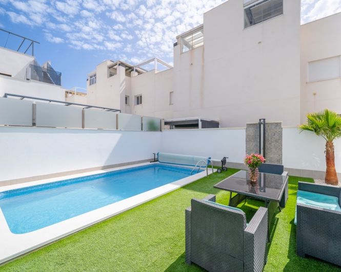Image No.5-Villa de 5 chambres à vendre à Torrevieja