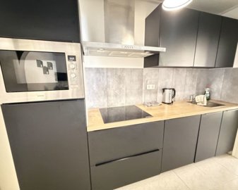 1603590lg