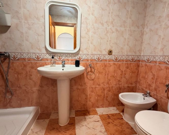Image No.12-2 Bed Apartment for sale