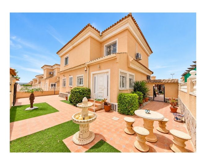 Image No.2-Villa de 4 chambres à vendre à San Fulgencio