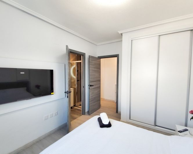 Image No.10-3 Bed Apartment for sale