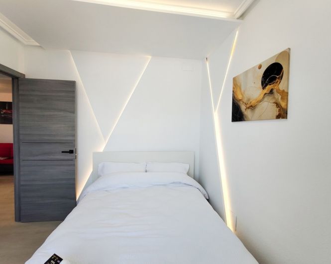 Image No.18-3 Bed Apartment for sale