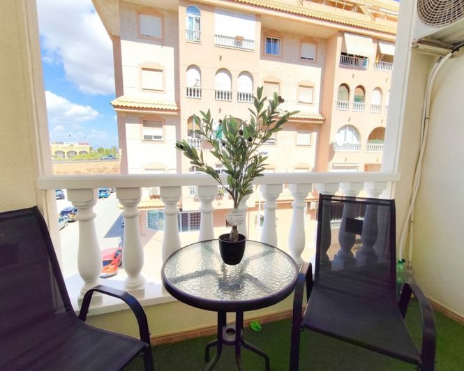 Image No.25-3 Bed Apartment for sale
