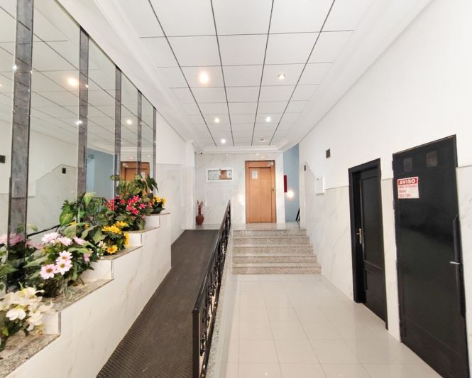 Image No.28-3 Bed Apartment for sale