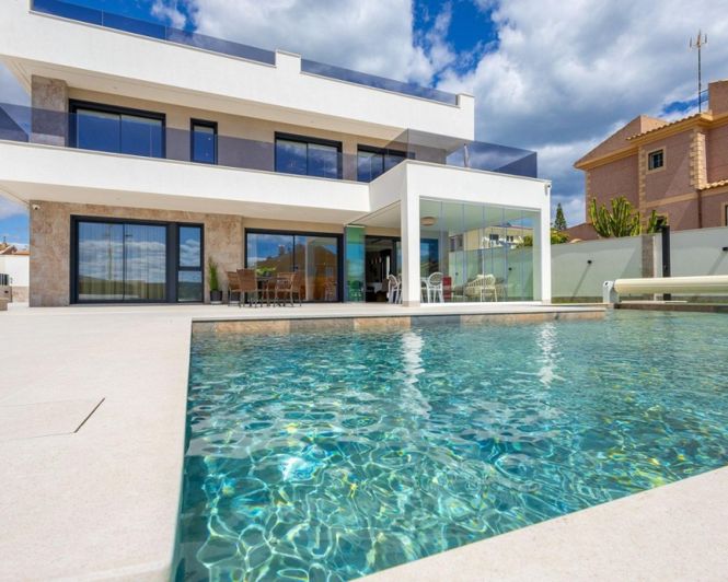 Image No.26-Villa de 4 chambres à vendre à Torrevieja
