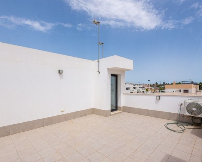 Image No.35-3 Bed Villa for sale