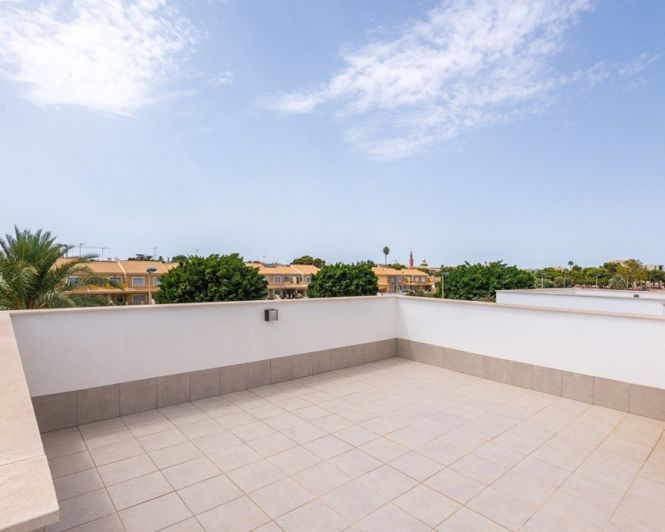 Image No.38-3 Bed Villa for sale