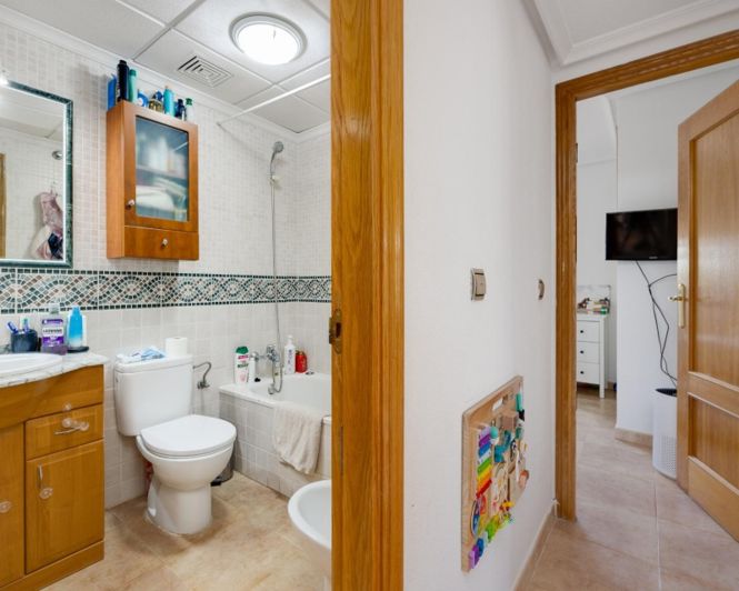 Image No.18-3 Bed Villa for sale