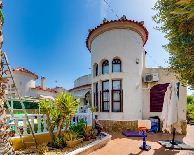 Image No.26-3 Bed Villa for sale