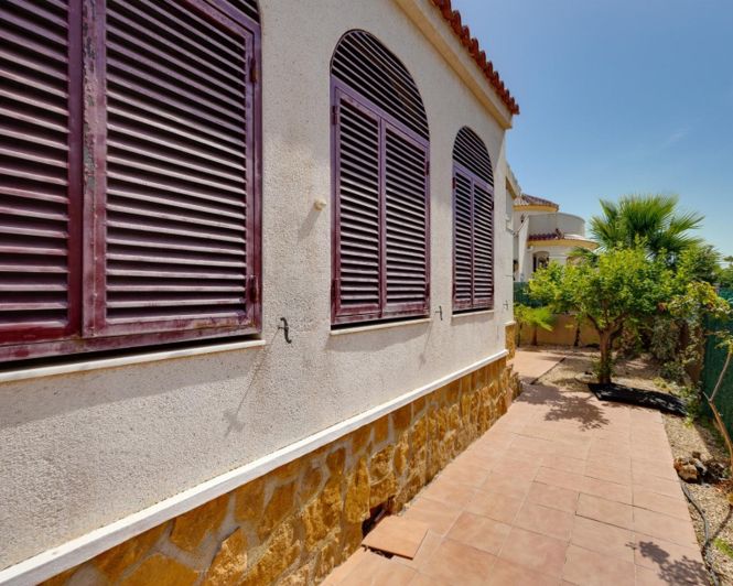 Image No.30-3 Bed Villa for sale