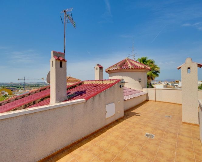 Image No.32-3 Bed Villa for sale