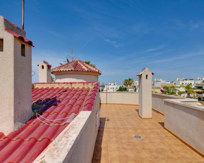 Image No.33-3 Bed Villa for sale
