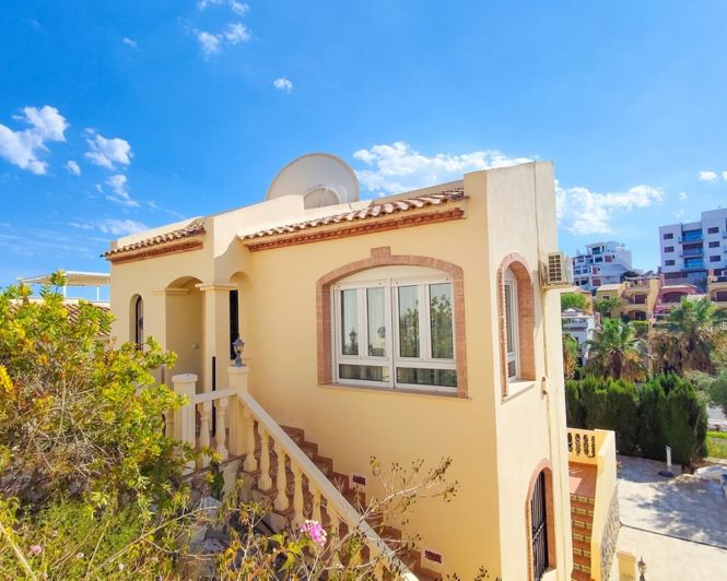 Image No.2-3 Bed Villa for sale